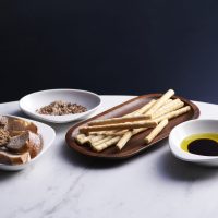 COOK & SERVE BREAD AND OILS